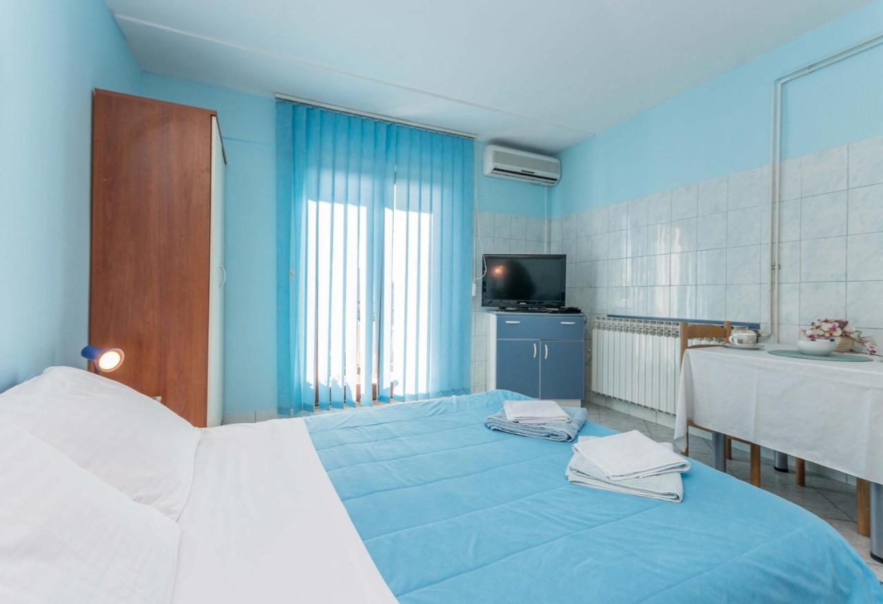 Savic Biograd Apartment Biograd Na Moru Exterior photo
